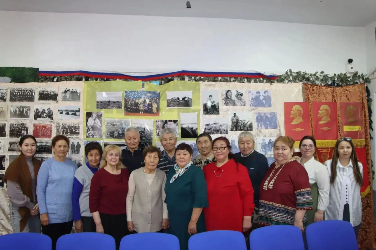 В Нижнеколымском районе почтили ветеранов сельского хозяйства в честь 65-летия совхоза «Нижнеколымский» В Нижнеколымском районе почтили ветеранов сельского хозяйства в честь 65-летия совхоза «Нижнеколымский»