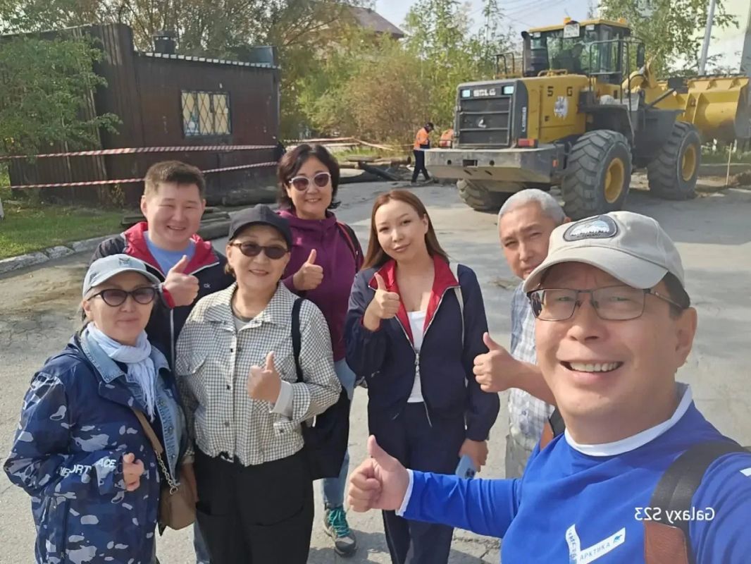 Коллектив МинАрктики РС(Я) присоединился к общегородскому субботнику Коллектив МинАрктики РС(Я) присоединился к общегородскому субботнику