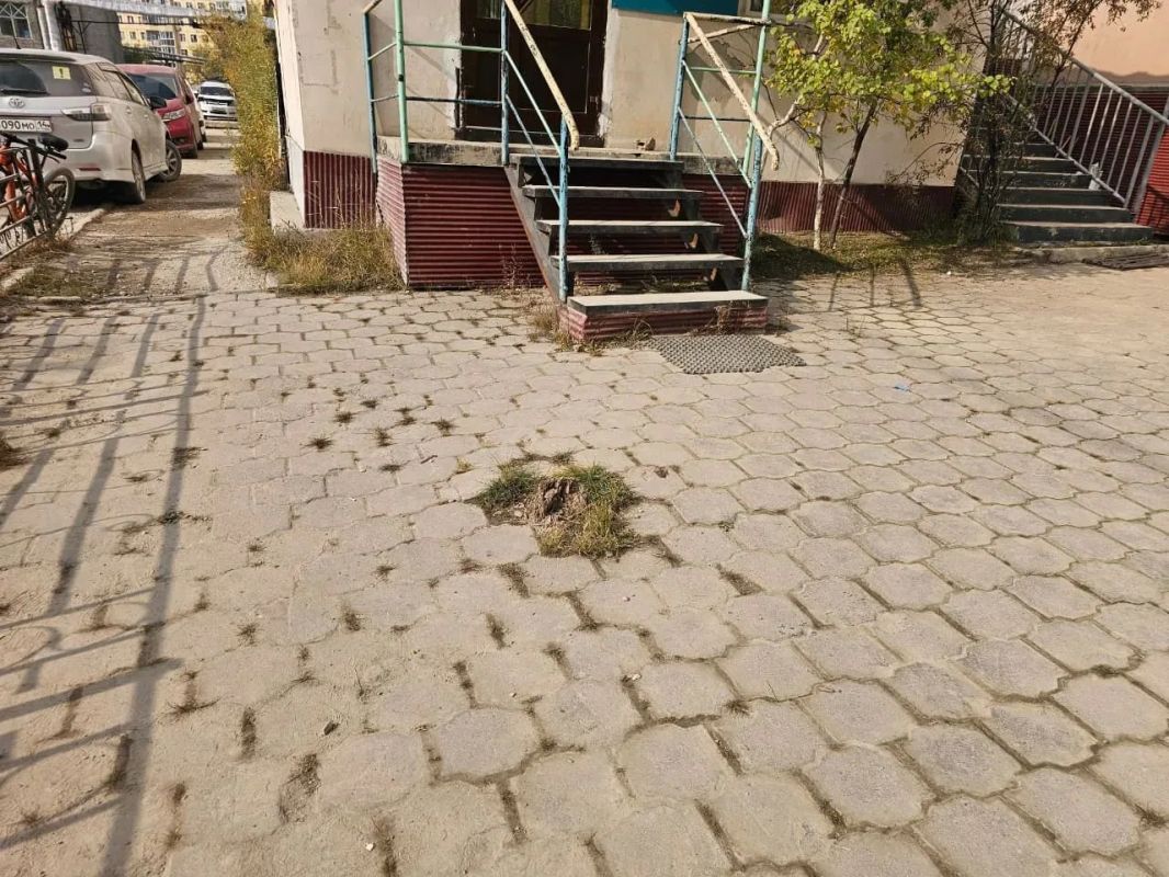 В рамках Общегородского субботника коллектив МОБУ Центр образования провели акцию "Город без пней" В рамках Общегородского субботника коллектив МОБУ Центр образования провели акцию "Город без пней"