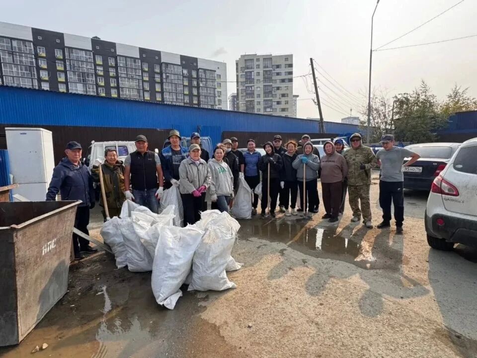 Вместе делаем наш город чище! Вместе делаем наш город чище!