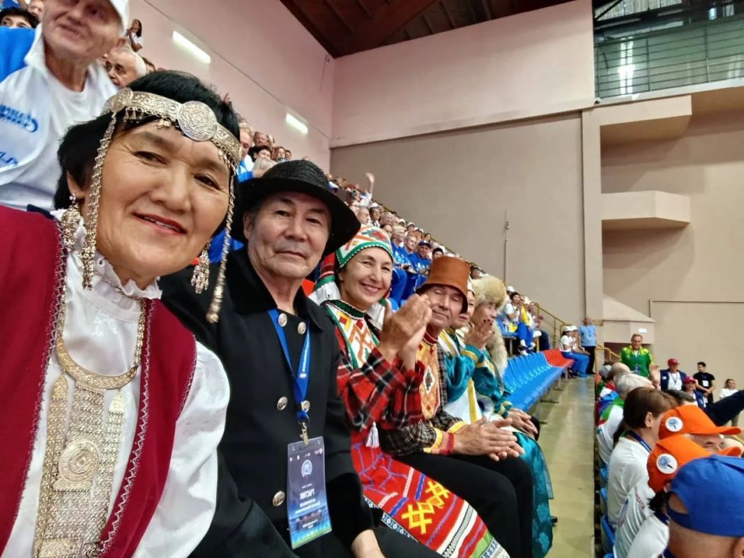 Якутяне не хуже других справляются с заданиями на XI Спартакиаде пенсионеров России в Пензе. О том, какое место займут в итоговой турнирной таблице, говорить еще рано, все-таки впереди еще два дня соревнований Якутяне не хуже других справляются с заданиями на XI Спартакиаде пенсионеров России в Пензе. О том, какое место займут в итоговой турнирной таблице, говорить еще рано, все-таки впереди еще два дня соревнований