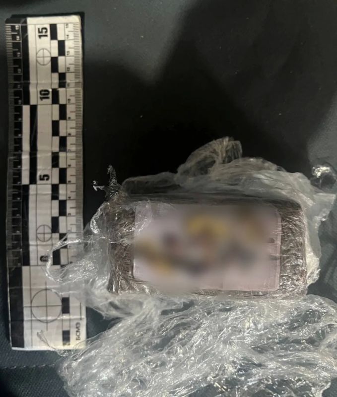 В Якутии окончено расследование уголовного дела в отношении владельца двух теневых магазинов по продаже наркотиков и его сообщников, обвиняемых к легализации преступных доходов В Якутии окончено расследование уголовного дела в отношении владельца двух теневых магазинов по продаже наркотиков и его сообщников, обвиняемых к легализации преступных доходов
