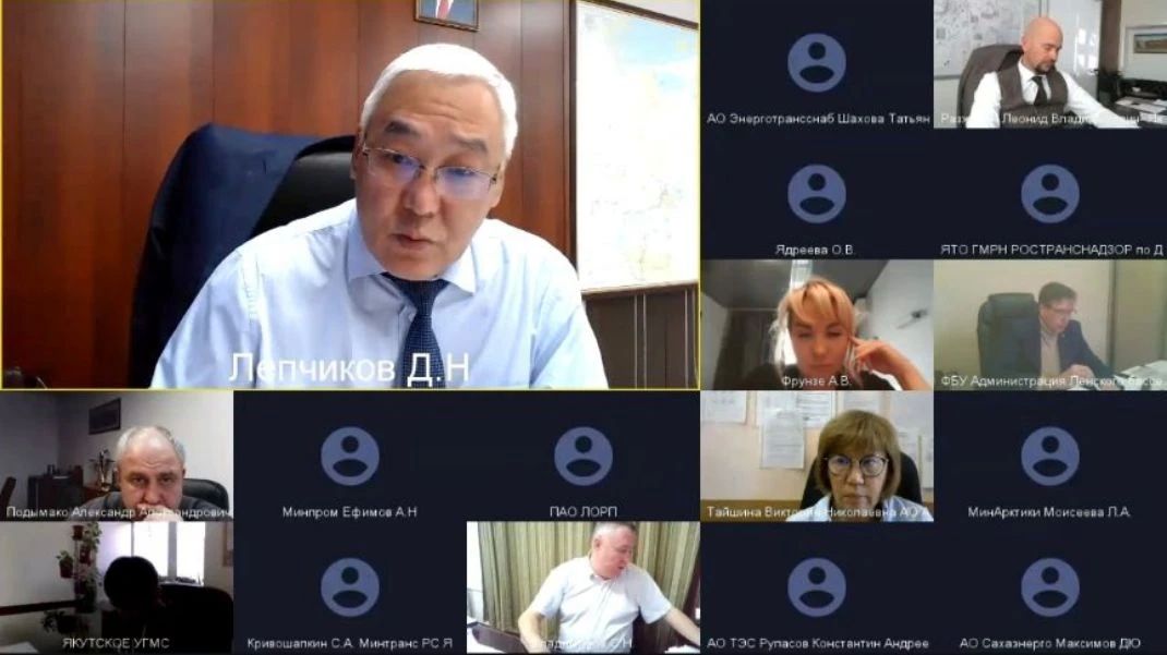 Навигация-2026. Сегодня министр по делам гражданской обороны и обеспечению безопасности жизнедеятельности населения Якутии Дмитрий Лепчиков провел заседание оперативной группы по координации перевозки грузов в период...