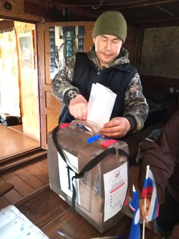 В Якутии официально началось досрочное голосование на выборах депутатов Государственной Думы РФ В Якутии официально началось досрочное голосование на выборах депутатов Государственной Думы РФ
