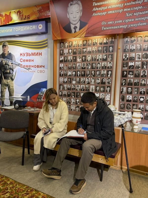 Изучил экспозиции и пообщался с сотрудниками Музея истории и этнографии в Верхневилюйске, которые каждый день сохраняют историю родного края Изучил экспозиции и пообщался с сотрудниками Музея истории и этнографии в Верхневилюйске, которые каждый день сохраняют историю родного края