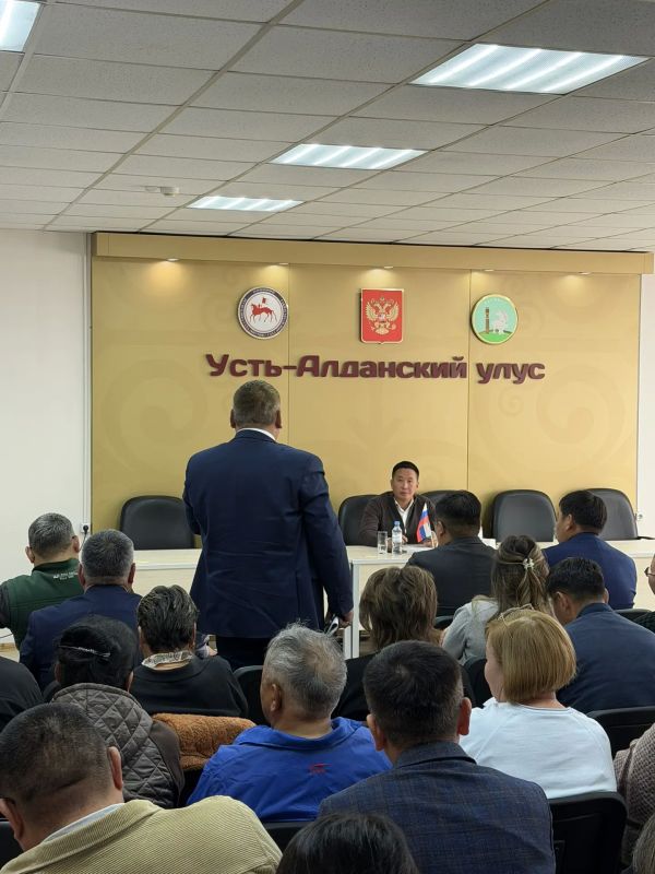 Продолжаю встречаться с жителями Республики и обсуждать вопросы, которые напрямую влияют на жизнь наших улусов Продолжаю встречаться с жителями Республики и обсуждать вопросы, которые напрямую влияют на жизнь наших улусов