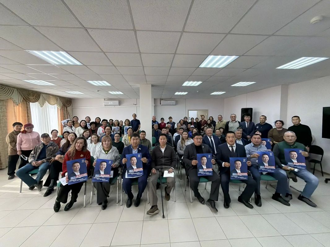 Продолжаю встречаться с жителями Республики и обсуждать вопросы, которые напрямую влияют на жизнь наших улусов Продолжаю встречаться с жителями Республики и обсуждать вопросы, которые напрямую влияют на жизнь наших улусов