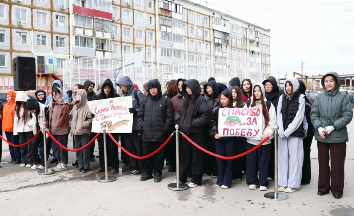 Руководство Министерства внутренних дел по Республике Саха (Якутия) поздравило ветерана Великой Отечественной войны и органов внутренних дел Семена Колтовского со 104-летием Руководство Министерства внутренних дел по Республике Саха (Якутия) поздравило ветерана Великой Отечественной войны и органов внутренних дел Семена Колтовского со 104-летием