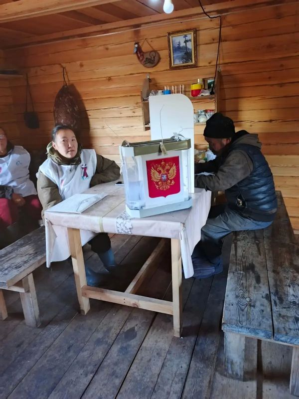 Прокопий Прокопьев, председатель Амгинской ТИК: В Амгинском улусе завершилось досрочное голосование на труднодоступных участках Прокопий Прокопьев, председатель Амгинской ТИК: В Амгинском улусе завершилось досрочное голосование на труднодоступных участках