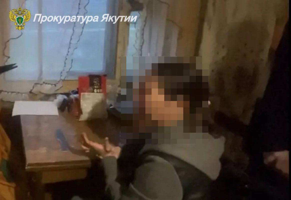 Ударила ножом и продолжила пить: В Якутске осудили женщину за смерть мужчины Ударила ножом и продолжила пить: В Якутске осудили женщину за смерть мужчины