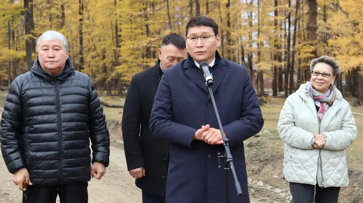 В селе Усть-Алданского улуса открыли отремонтированные дороги В селе Усть-Алданского улуса открыли отремонтированные дороги
