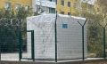Жителей Якутска обеспокоило появление будки, огороженной колючей проволокой