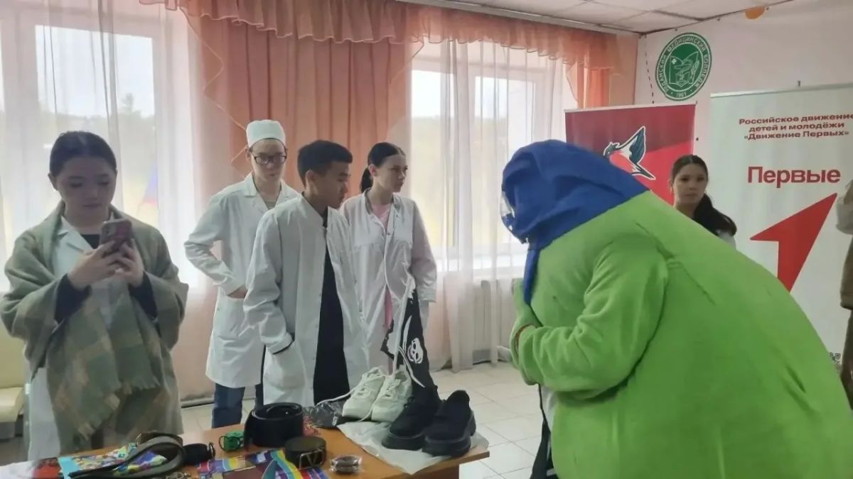 Студенты Алданского медколледжа и районный комитет экологического надзора провели эколого-викторину и обмен вещами в рамках акции «Отходы в доходы» Студенты Алданского медколледжа и районный комитет экологического надзора провели эколого-викторину и обмен вещами в рамках акции «Отходы в доходы»