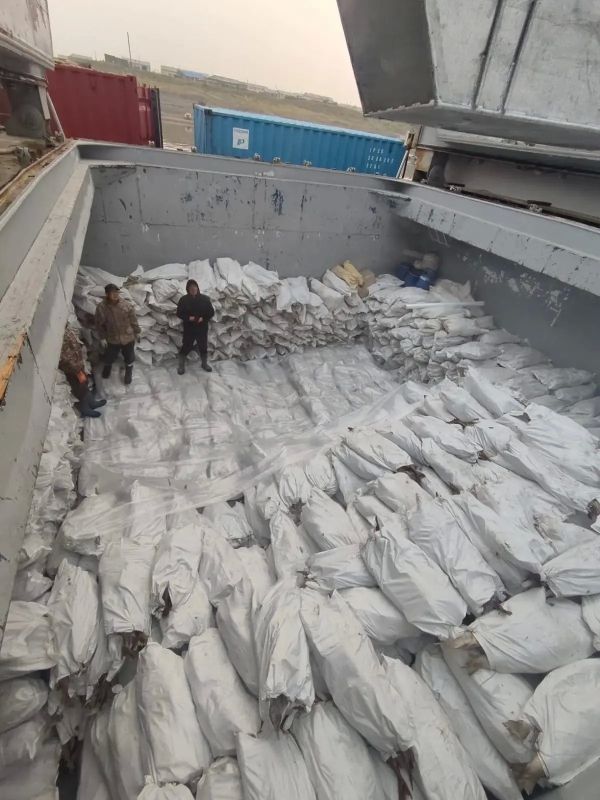 В Якутск доставили более 400 тонн рыбы из Булунского улуса В Якутск доставили более 400 тонн рыбы из Булунского улуса