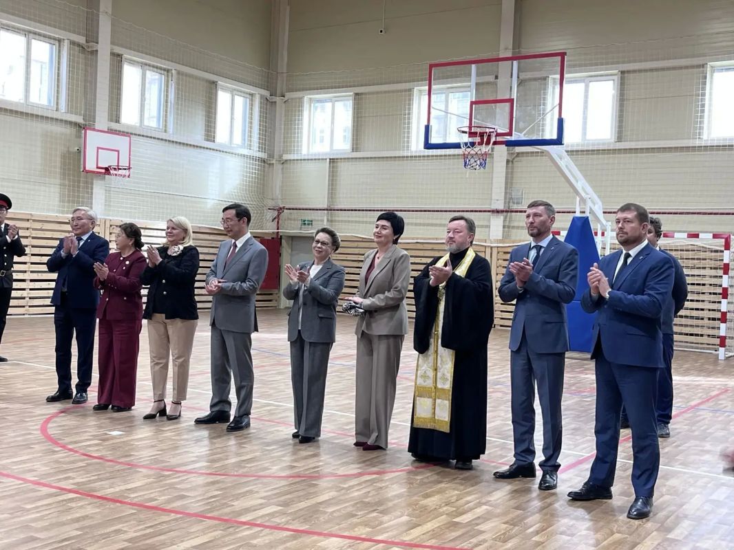 Рабочий день в столице алмазного края прошел под впечатлением двух важных событий, в которых приняла участие Рабочий день в столице алмазного края прошел под впечатлением двух важных событий, в которых приняла участие