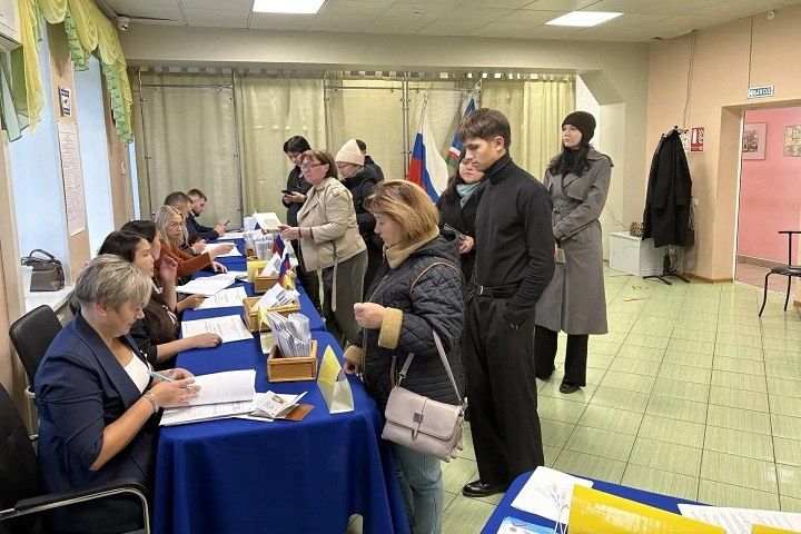Герои, молодежь и старшее поколение Герои, молодежь и старшее поколение