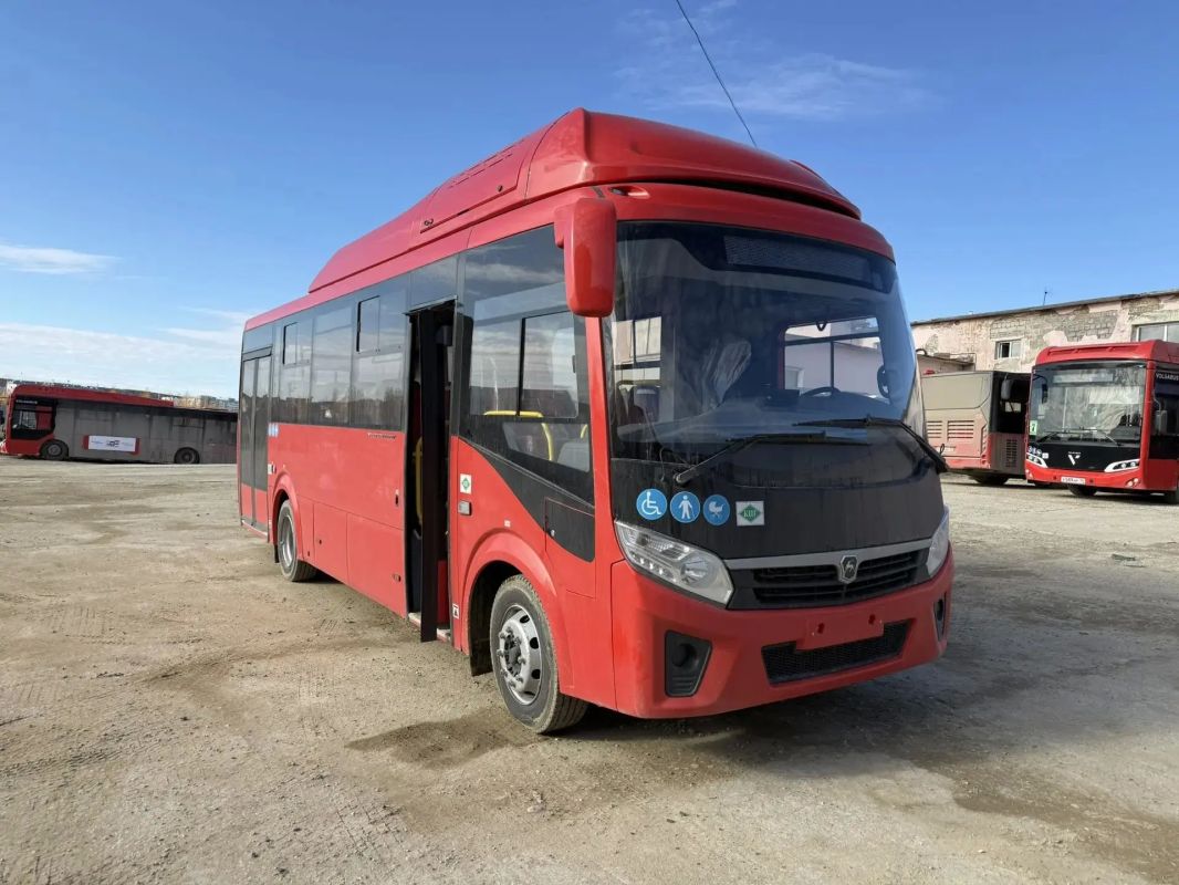 В ЯКУТСК НАЧАЛИ ПОСТУПАТЬ НОВЫЕ АВТОБУСЫ