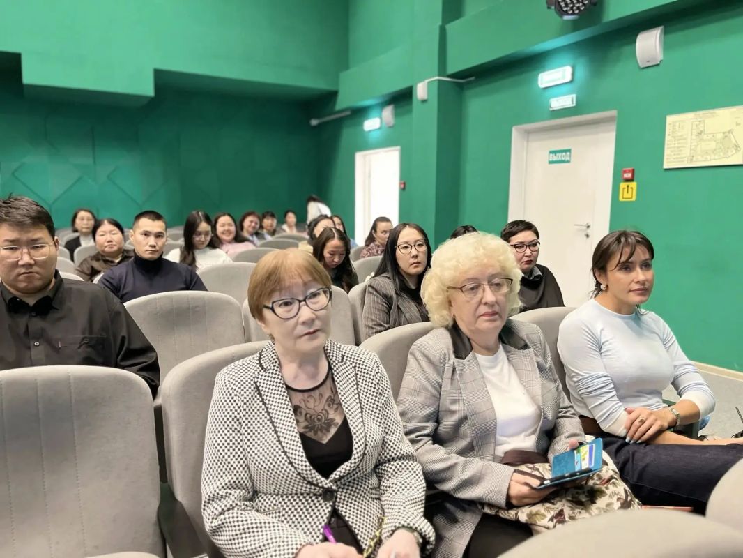 Старт нового учебного года: педагоги-психологи образовательных учреждений г. Якутска наметили векторы работы Старт нового учебного года: педагоги-психологи образовательных учреждений г. Якутска наметили векторы работы