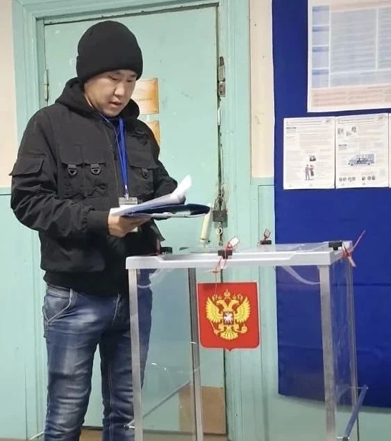 Первый шаг в избирательной жизни: мы со страной! Первый шаг в избирательной жизни: мы со страной!