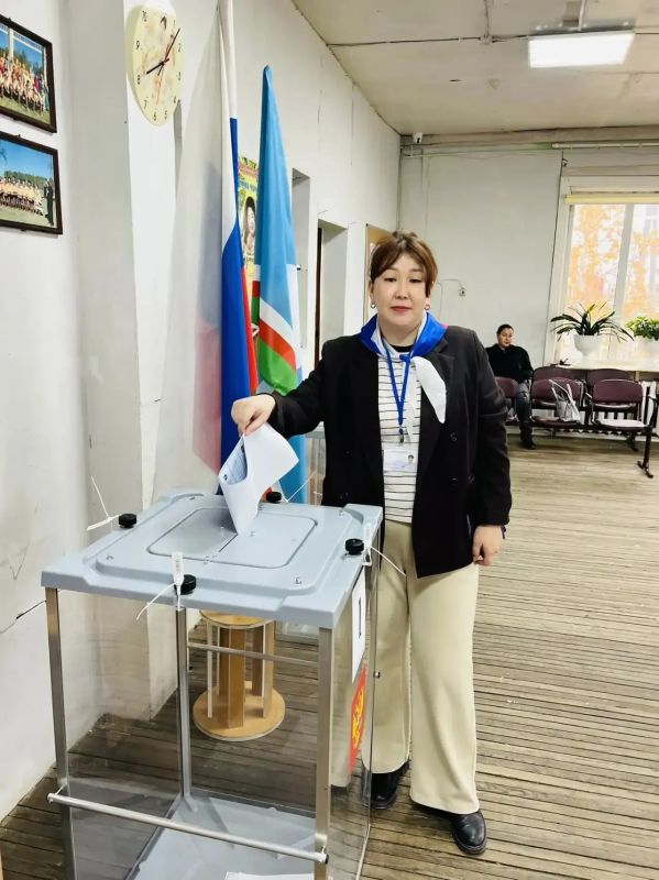 ВЫБОРЫ - 2026. Руководители учреждений Минтруда Якутии начали свой день с избирательных участков в своих городах, селах, показывая пример своим работникам и подопечным ВЫБОРЫ - 2026. Руководители учреждений Минтруда Якутии начали свой день с избирательных участков в своих городах, селах, показывая пример своим работникам и подопечным