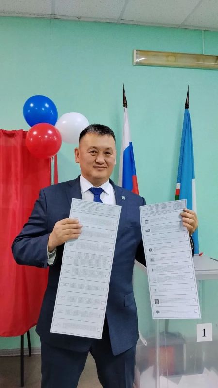 Сотрудники Госкомюстиции Якутии приняли участие в голосовании в рамках Единого дня голосования