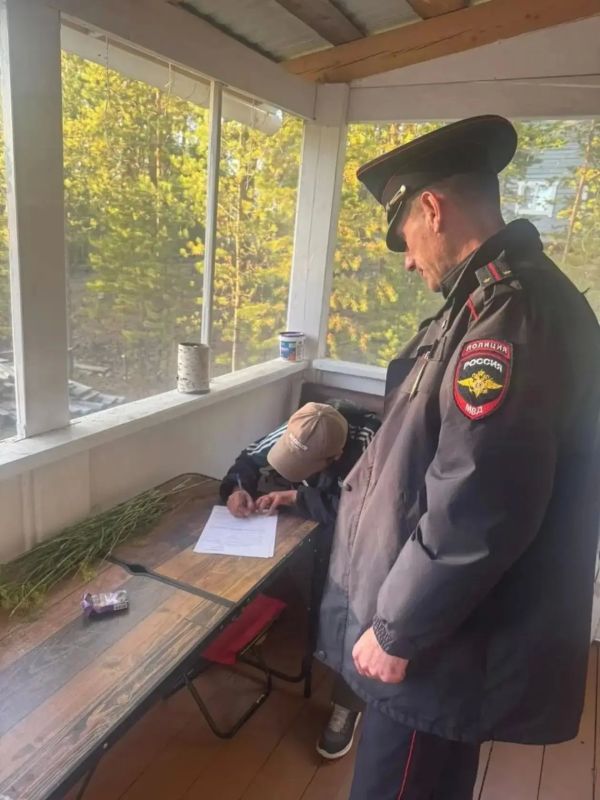 В Якутии в ходе операции «Жилой сектор» полицейские выявили 486 административных правонарушений и изъяли 33 единицы незарегистрированного оружия В Якутии в ходе операции «Жилой сектор» полицейские выявили 486 административных правонарушений и изъяли 33 единицы незарегистрированного оружия