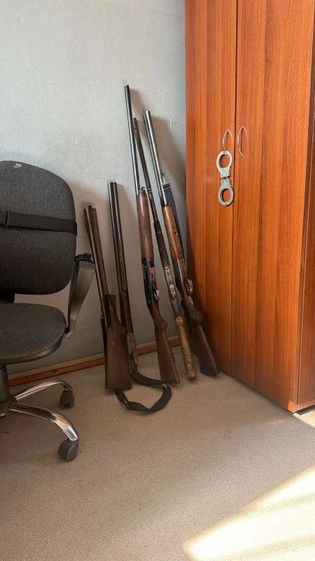 В Якутии в ходе операции «Жилой сектор» полицейские выявили 486 административных правонарушений и изъяли 33 единицы незарегистрированного оружия В Якутии в ходе операции «Жилой сектор» полицейские выявили 486 административных правонарушений и изъяли 33 единицы незарегистрированного оружия