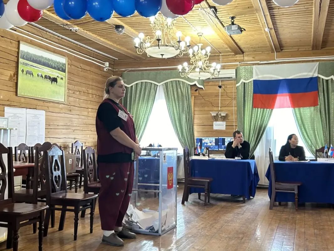 Общественный наблюдатель Дмитрий Федоров: «Работаем строго по регламенту, нарушений не зафиксировано» Общественный наблюдатель Дмитрий Федоров: «Работаем строго по регламенту, нарушений не зафиксировано»