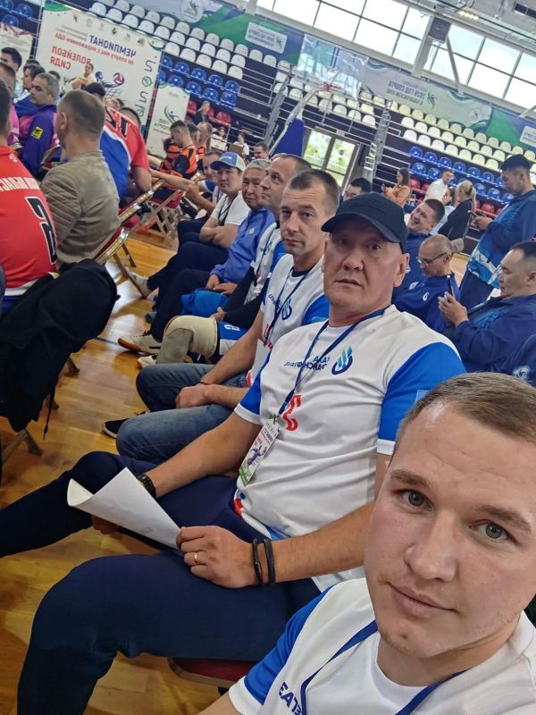 Завершился первый игровой день чемпионата ДФО по волейболу сидя Завершился первый игровой день чемпионата ДФО по волейболу сидя