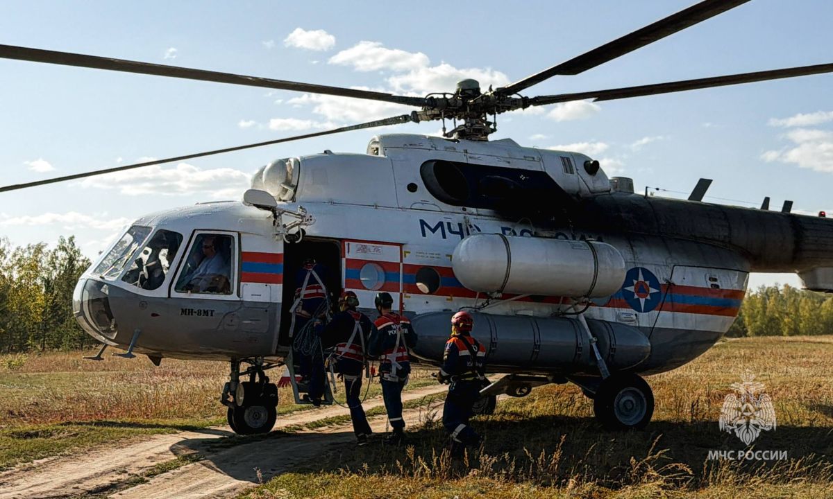 В Кобяйский район вылетел вертолет МЧС России