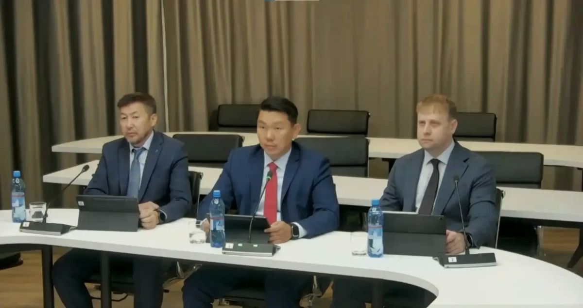 СВЯЗЬ В АРКТИЧЕСКОЙ ЗОНЕ ЯКУТИИ СВЯЗЬ В АРКТИЧЕСКОЙ ЗОНЕ ЯКУТИИ