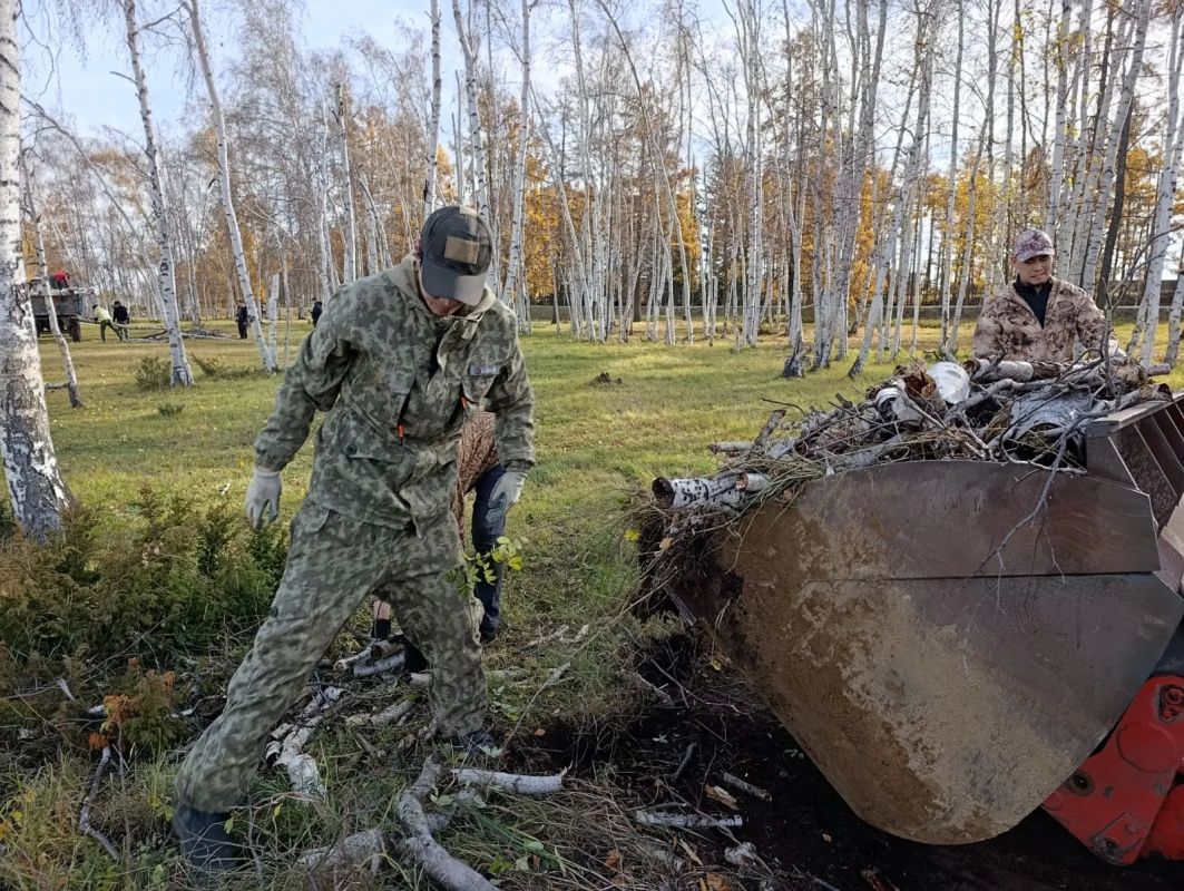 В Октябрьском наслеге Нюрбинского района прошла экологическая акция #ЗеленыйЧетверг В Октябрьском наслеге Нюрбинского района прошла экологическая акция #ЗеленыйЧетверг