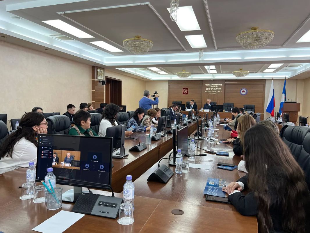 В Якутске подвели итоги межрегионального культурно-просветительского проекта «От Кулаковского до Гамзатова» В Якутске подвели итоги межрегионального культурно-просветительского проекта «От Кулаковского до Гамзатова»