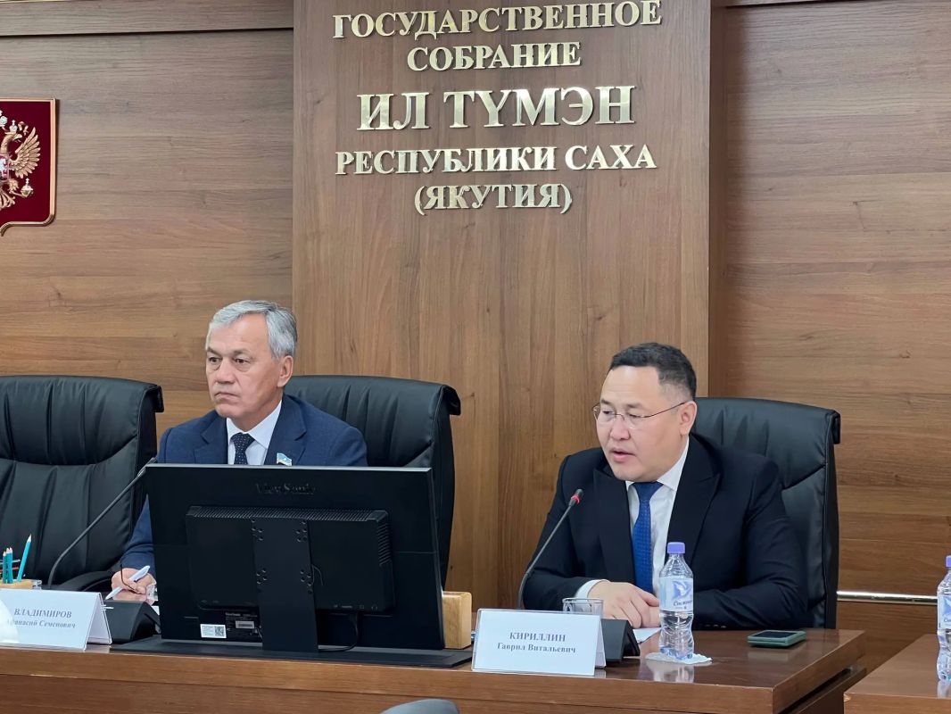 В Якутске подвели итоги межрегионального культурно-просветительского проекта «От Кулаковского до Гамзатова» В Якутске подвели итоги межрегионального культурно-просветительского проекта «От Кулаковского до Гамзатова»