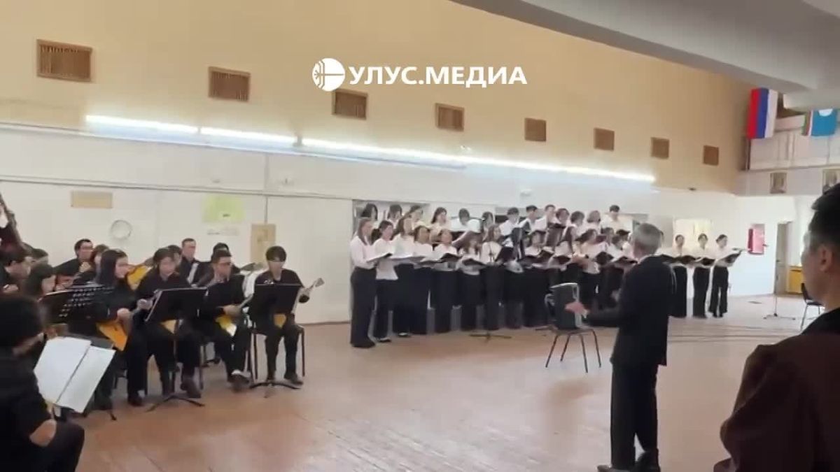 Гимн Якутии прозвучал под рукой его автора