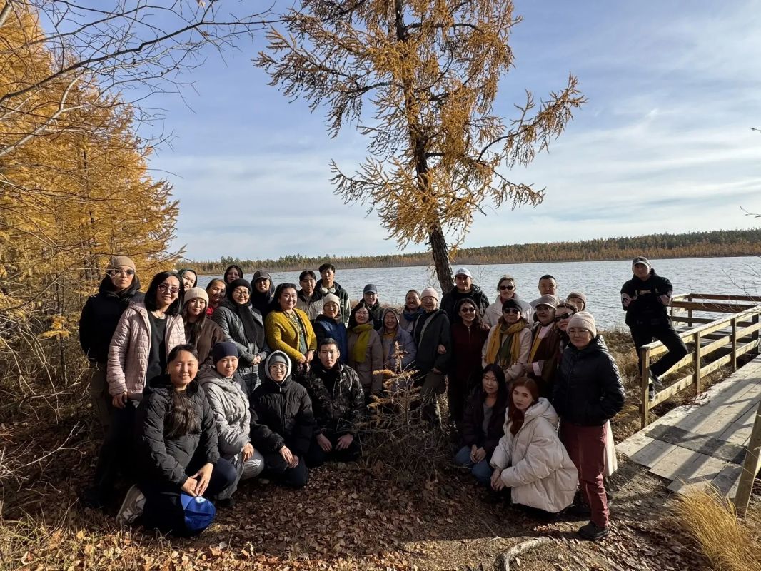 Молодежный совет провел субботник по очистке берега озера в селе Владимировка
