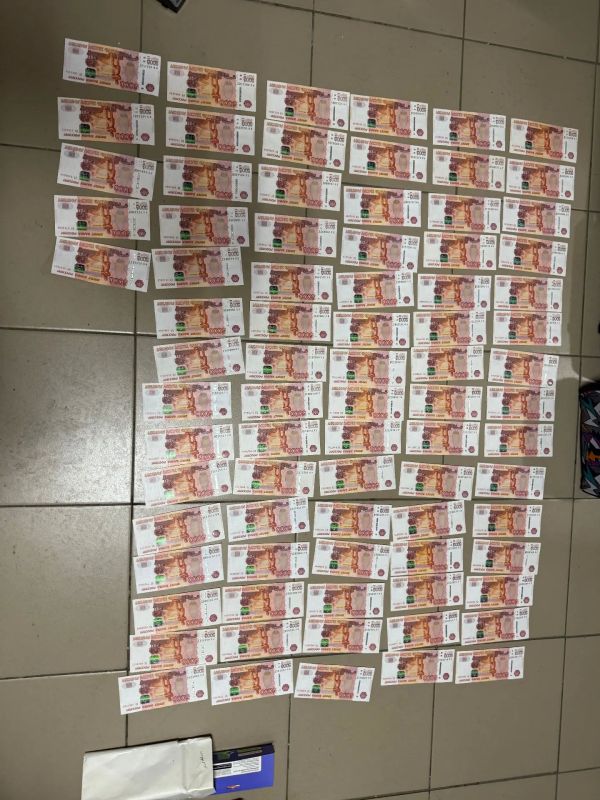 В Якутии перед судом предстанет бывшая работница библиотеки из Москвы, ставшая курьером мошенников и похитившая у трёх жителей разных регионов более 25 млн рублей В Якутии перед судом предстанет бывшая работница библиотеки из Москвы, ставшая курьером мошенников и похитившая у трёх жителей разных регионов более 25 млн рублей