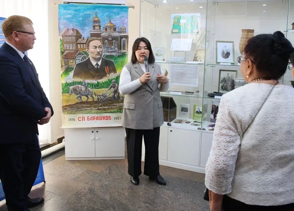 В Якутске открылась выставка к 150-летию Семена Барашкова В Якутске открылась выставка к 150-летию Семена Барашкова