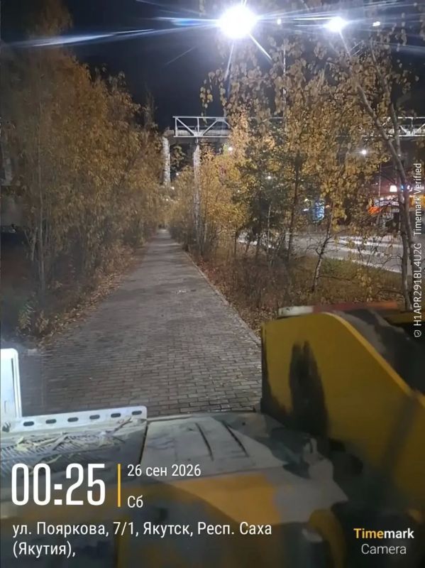 Механизированная уборка тротуаров в Строительном округе Механизированная уборка тротуаров в Строительном округе