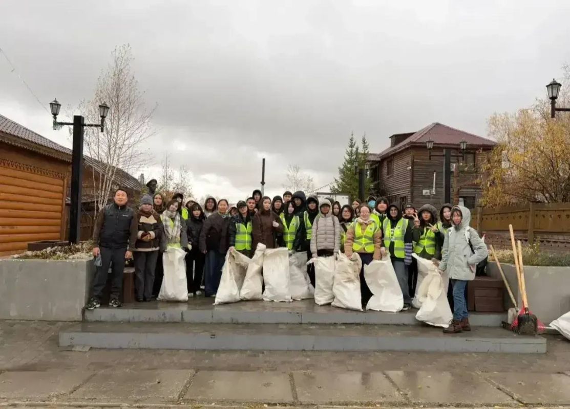 В Якутске завершился второй этап молодежного субботника «Молодежь за чистый город» В Якутске завершился второй этап молодежного субботника «Молодежь за чистый город»