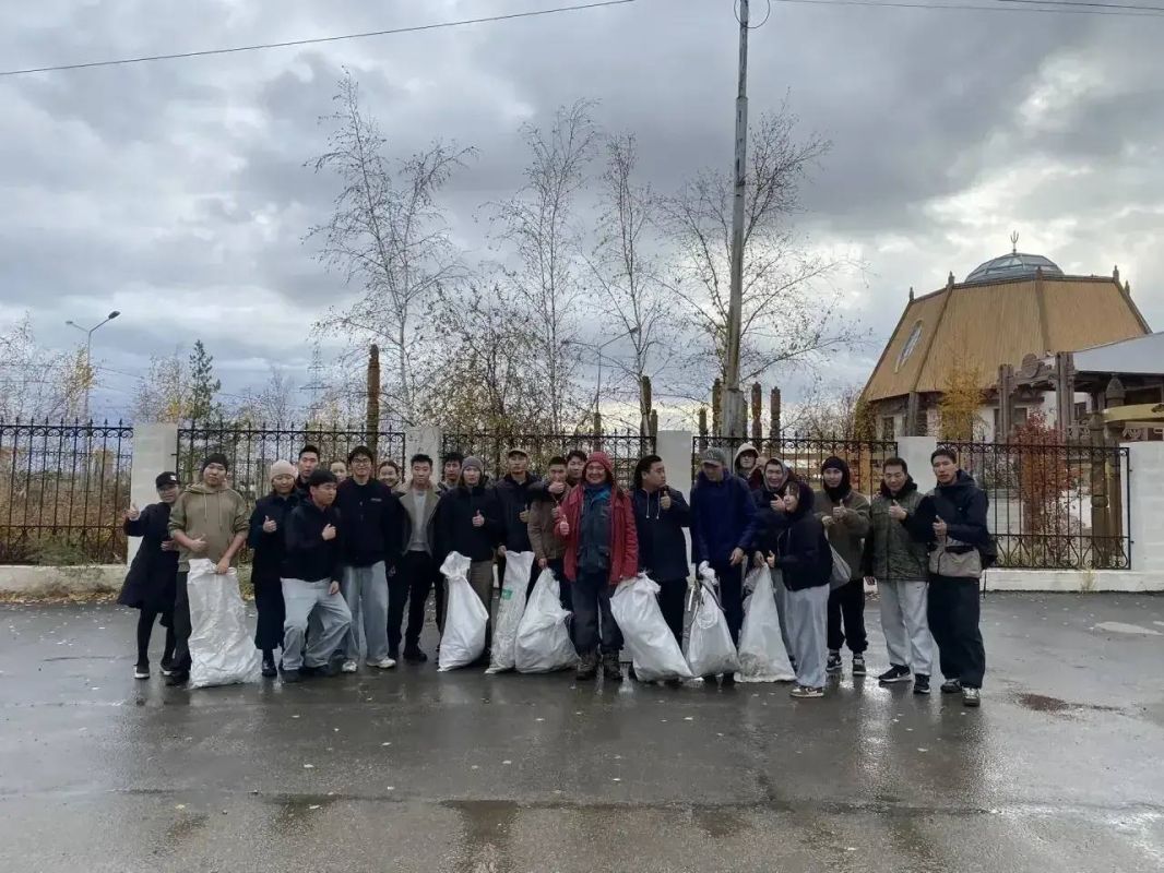 В Якутске завершился второй этап молодежного субботника «Молодежь за чистый город» В Якутске завершился второй этап молодежного субботника «Молодежь за чистый город»