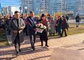 Сегодня в День государственности в городе Якутске состоялись возложения цветов к памятникам выдающихся государственных деятелей республики