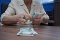В Якутии директора школы уволили из-за договоров с мужем и дочерью