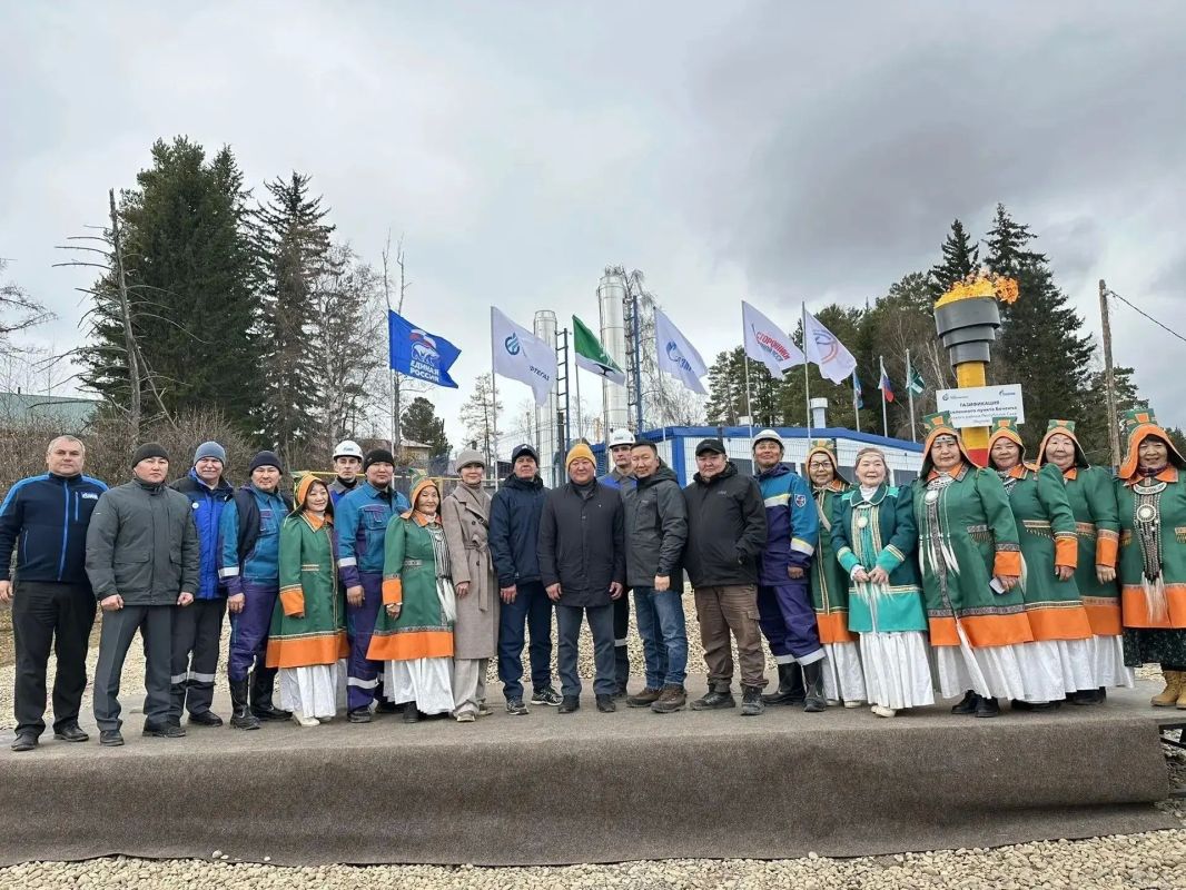 «Сегодня пуски газа в рамках совместной с «Газпромом» программы газификации населённых пунктов Южной и Западной Якутии имеют очень символичное значение – сегодня наша республика отмечает День государственности Республики...