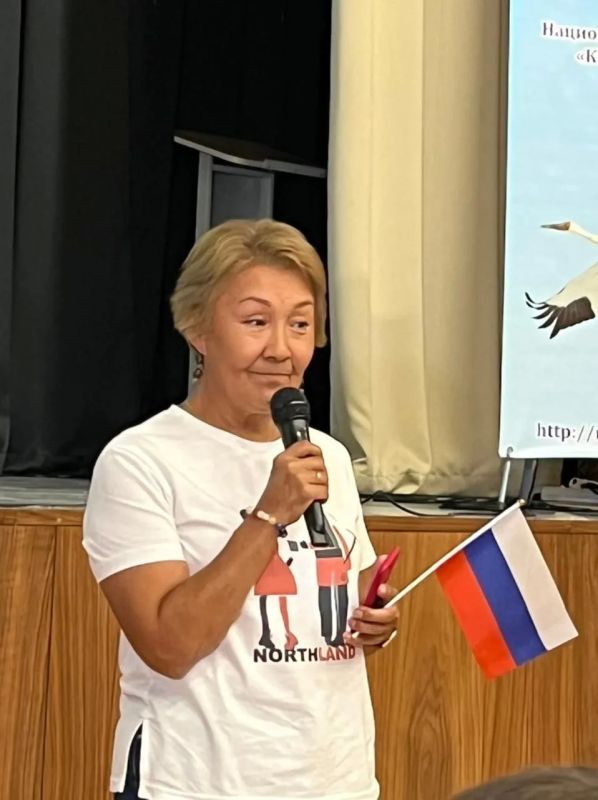 Лена Павловна Ефремова, председатель комиссии по социальной политике, демографии, защите семьи и детства Общественной палаты РС(Я) и председатель НОК «Российская семья»: Лена Павловна Ефремова, председатель комиссии по социальной политике, демографии, защите семьи и детства Общественной палаты РС(Я) и председатель НОК «Российская семья»: