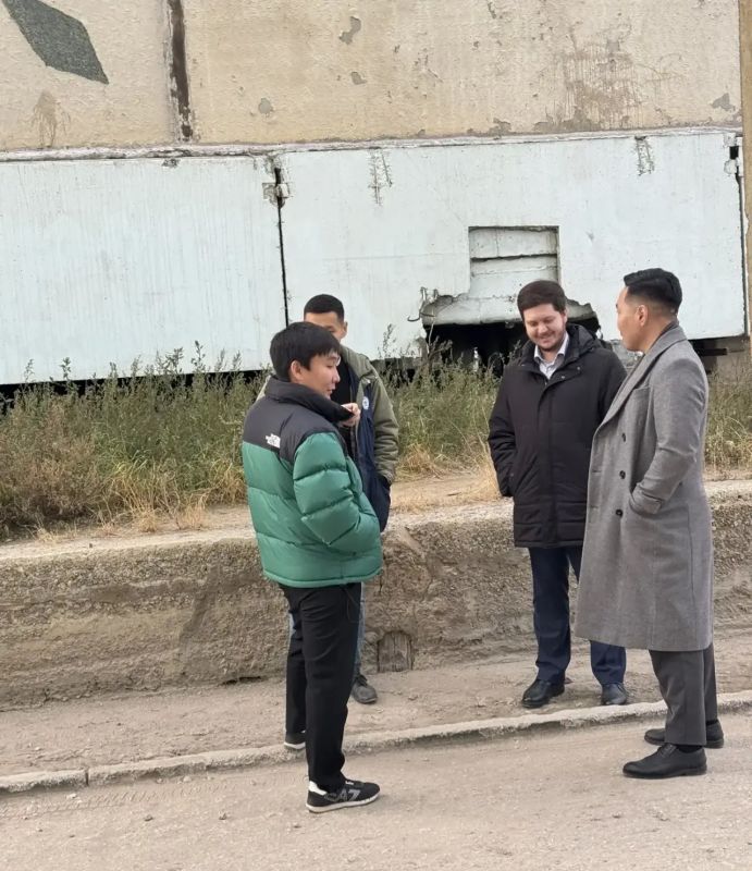 Проверили качество выполненных работ Проверили качество выполненных работ