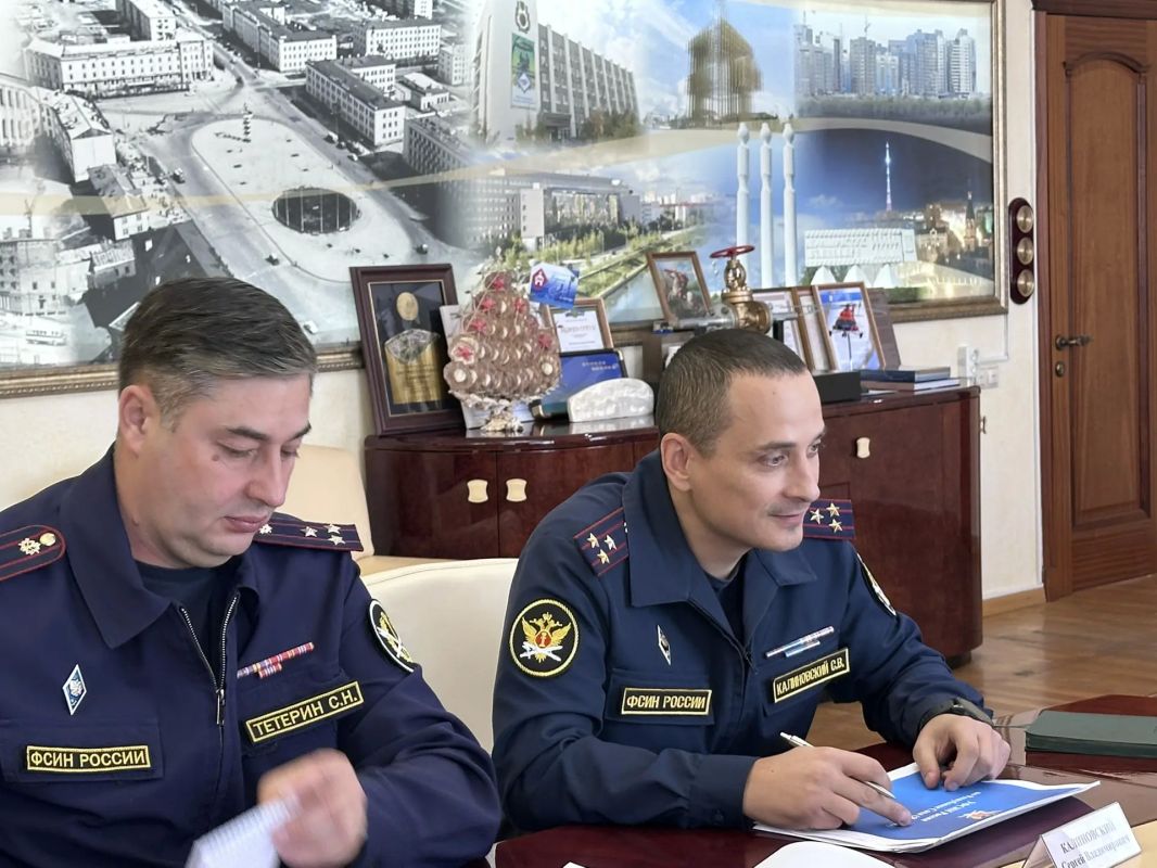 Провел рабочую встречу с руководителем УФСИН по Республике Саха (Якутия) Сергеем Калиновским Провел рабочую встречу с руководителем УФСИН по Республике Саха (Якутия) Сергеем Калиновским