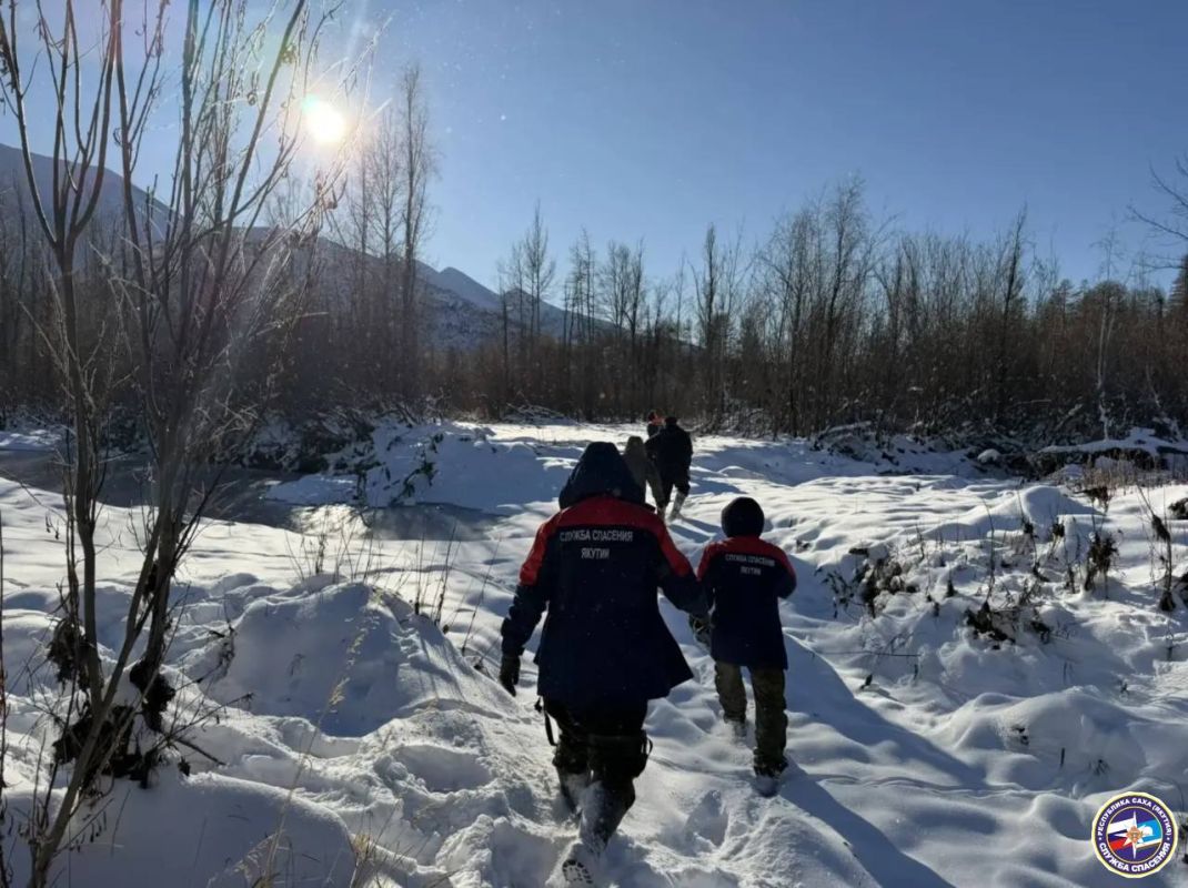 Застрял на берегу. . В Момском улусе успешно завершились поисково-спасательные мероприятия Застрял на берегу. . В Момском улусе успешно завершились поисково-спасательные мероприятия