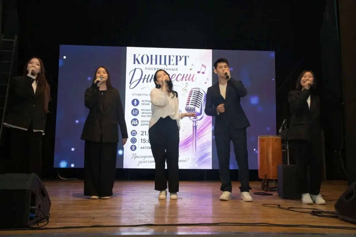 Дьон срээр тапталы, Дуолан дохсун санааны, Дьолу, кн, чаылы Кымыс курдук кутаары, Ырыа скр ылланаары Дьон срээр тапталы, Дуолан дохсун санааны, Дьолу, кн, чаылы Кымыс курдук кутаары, Ырыа скр ылланаары