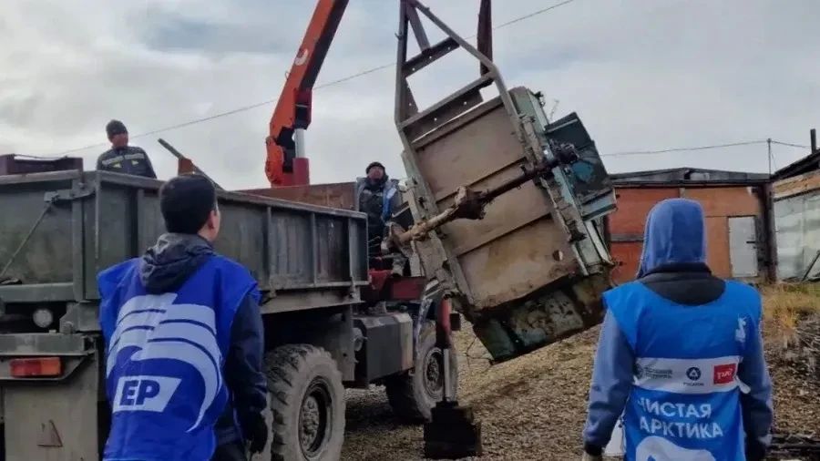 Депутатский стал лидером по сбору металлолома в текущем сезоне «Чистой Арктики»